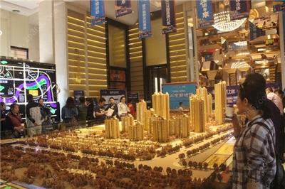 五象新區(qū)新地標(biāo) 共享汽車首發(fā)站，智慧出行的魅力密碼